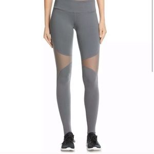 Alo yoga coast leggings in gray